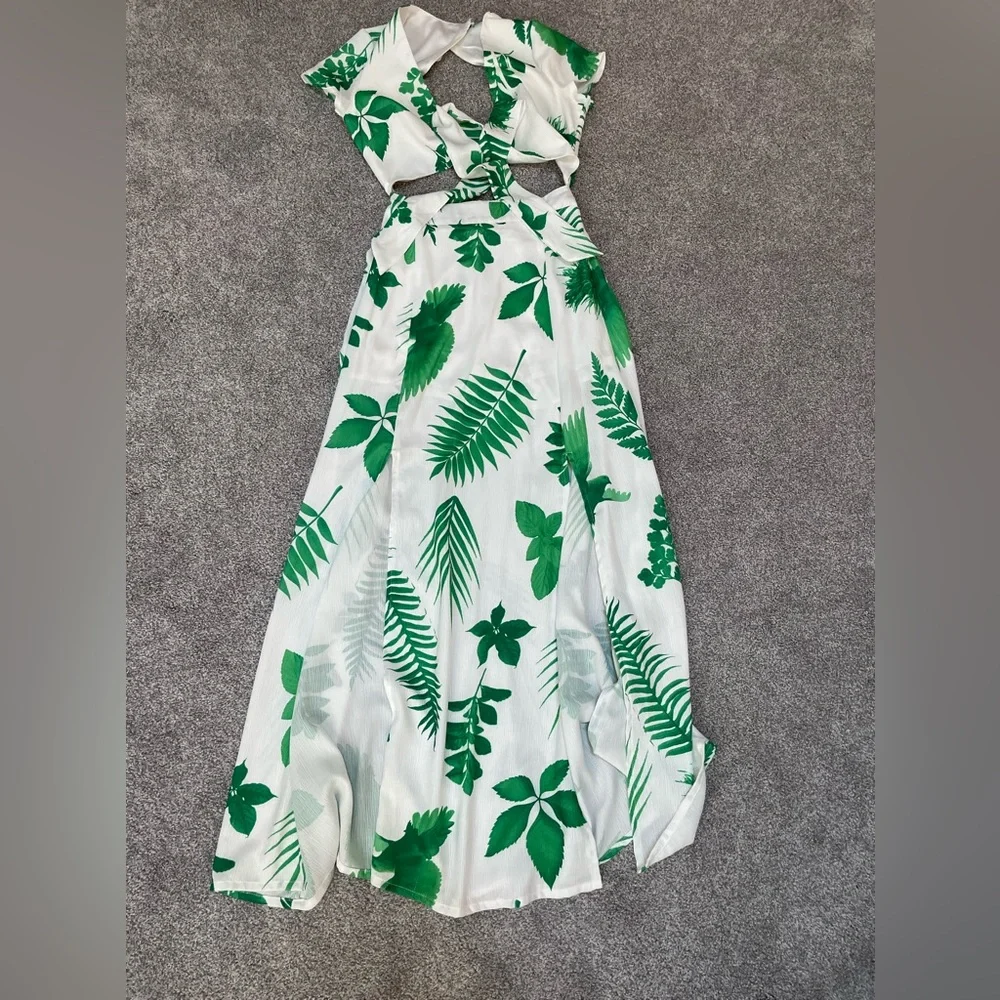 Open back tie front dress - Picture 2 of 7